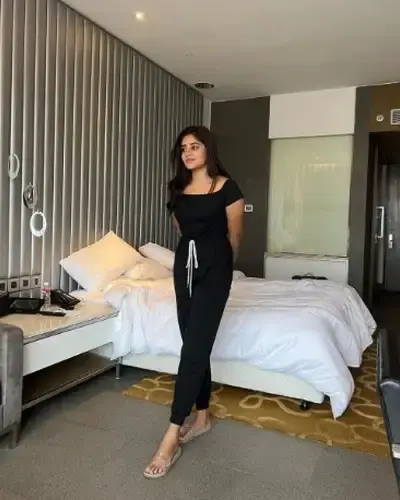 Call Girls Dumburnagar Cash On Delivery