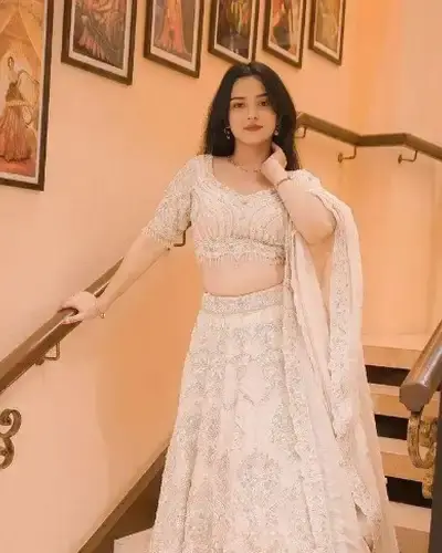 Escort Dumburnagar